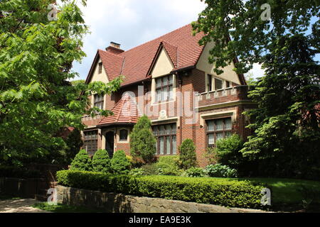 Néo-Tudor House, jardins de Forest Hills, Queens, New York Banque D'Images