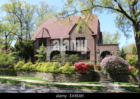 Néo-Tudor House, jardins de Forest Hills, Queens, New York Banque D'Images