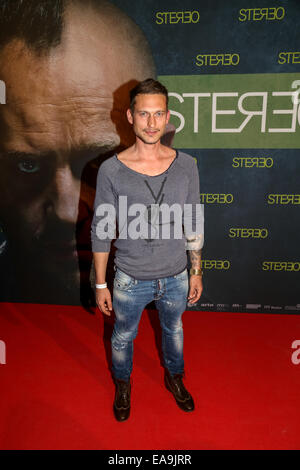 Première du film 'Stereo' au cinéma Muenchner Freiheit. Avec : Julian Schmieder Où : Munich, Allemagne Quand : 07 mai 2014 Banque D'Images