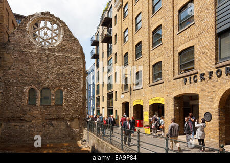 La conservation des ruines de Winchester Palace à Pickfords Wharf sur Clink Street à Southwark, Londres. Le palais a été le London re Banque D'Images