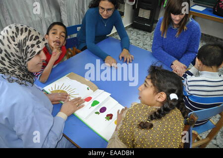 Aurait été la seule institution en Palestine, qui se concentre sur le travail avec les enfants handicapés mentaux, est le centre de Star Mountain près de Ramallah s'exécute par l'Église de les Frères moraves, qui vient de la République tchèque. Sur la photo le centre de Star Mountain près de Ramallah, en Palestine, le 6 novembre 2014. (CTK Photo/Filip Nerad) Banque D'Images