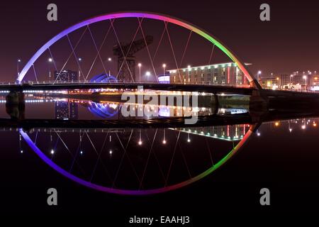 Une image couleur de nuit à bord de Glasgow Banque D'Images