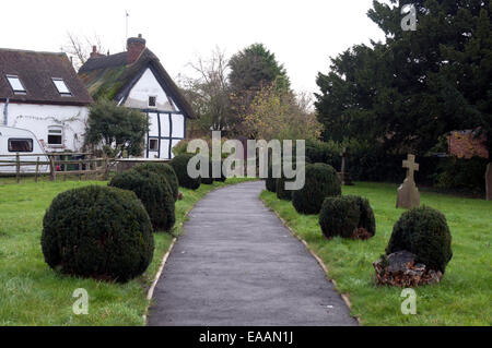 Chemin de Saint Margaret's Church, Hunningham, Warwickshire, England, UK Banque D'Images