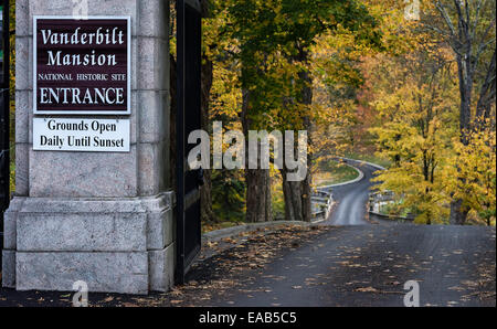 Porte de la Vanderbilt Mansion National Historic Site, Hyde Park, New York, USA Banque D'Images