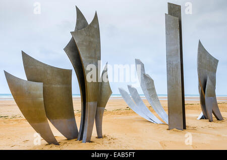 Les Braves WWII D-day sur Omaha Beach monument créé par le sculpteur français Anilore Banon, Normandie, France Banque D'Images