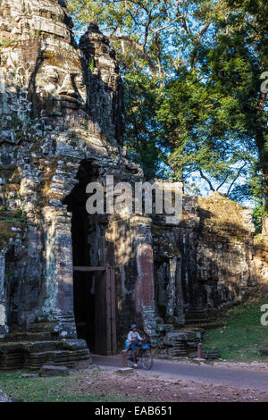 Le Cambodge. North Gate, Angkor Thom. Banque D'Images