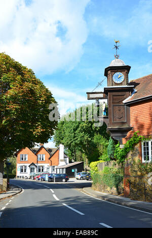 Abinger Hammer 'Jack le réveil de forgeron, Abinger Hammer, Surrey, Angleterre, Royaume-Uni Banque D'Images