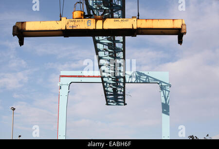 Grue du port à conteneurs port de Dublin Banque D'Images