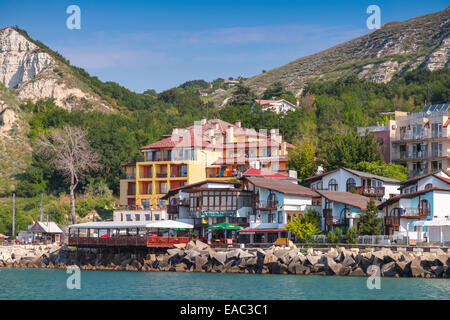 Paysage d'été de la ville de Balchik, sur la côte de la mer Noire, région de Varna, Bulgarie Banque D'Images