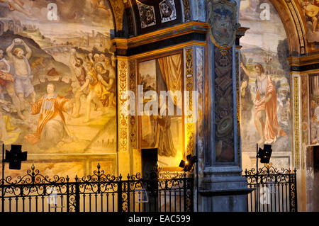 L'Italie, Lombardie, Milan, San Maurizio, l'Église Vue intérieure Fresco Banque D'Images