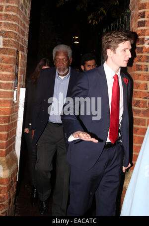 Oxford, UK. 11 novembre, 2014. Morgan Freeman en laissant l'Oxford Union après son discours. Credit : Pete Lusabia/Alamy Live News Banque D'Images