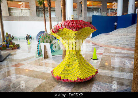 Faim au noyau par Leslie e. Robertson assoc. dans le 22e concours de design canstruction à new york Banque D'Images