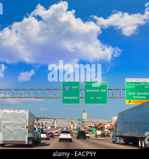 Houston Katy Fwy autoroute interstate 10 trafic au Texas USA US Banque D'Images