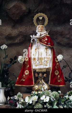 Notre Dame de Covadonga.La Sainte Vierge Marie,et un sanctuaire marial qui lui est consacré à Covadonga dans les Asturies.Espagne. Banque D'Images