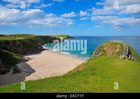 Vue surplombant la plage de la baie de Sango, Durness, Caithness, Sutherland et Easter Ross, Ecosse, Royaume-Uni Banque D'Images