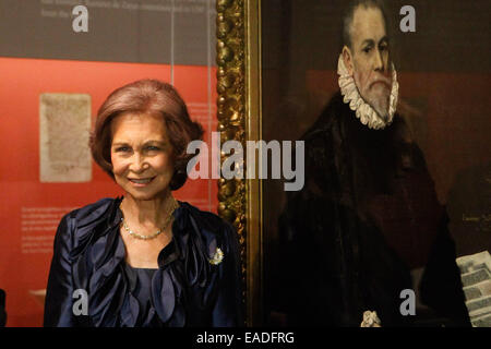 Athènes, Grèce. 12Th Nov, 2014. La Reine Sofia d'Espagne inaugurer l'exposition ''amis et clients d'El Greco à Tolède'' au Musée Benaki, près de la Place Syntagma à Athènes. Aristidis Crédit : Vafeiadakis/ZUMA/Alamy Fil Live News Banque D'Images