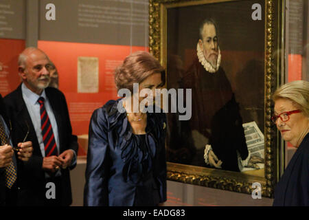 Athènes, Grèce. 12Th Nov, 2014. La Reine Sofia d'Espagne inaugurer l'exposition ''amis et clients d'El Greco à Tolède'' au Musée Benaki, près de la Place Syntagma à Athènes. Aristidis Crédit : Vafeiadakis/ZUMA/Alamy Fil Live News Banque D'Images