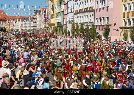 Cortège nuptial du "mariage" de Landshut, centre historique, Landshut, Basse-Bavière, Bavière, Allemagne Banque D'Images