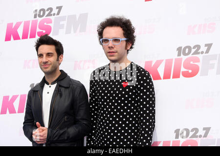 102.7 KIIS FM's Wango Tango 2014 - Arrivées comprend : Tchad Vaccarino,Ian Axel,UN grand grand monde Où : Los Angeles, California, United States Quand : 10 mai 2014 Banque D'Images