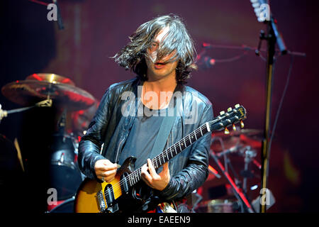 BENICASSIM, ESPAGNE - 19 juillet : Carl Barat, chanteur et guitariste du célèbre groupe The Libertines, effectue au Festival. Banque D'Images