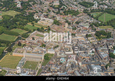 Une vue aérienne de Cambridge montrant certains des centre-ville et les bâtiments de l'université Banque D'Images