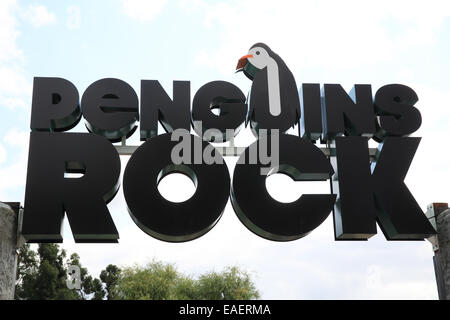 L'entrée de pingouins Rock, la célèbre baie de pingouins du Zoo d'Édimbourg, Écosse, Royaume-Uni Banque D'Images