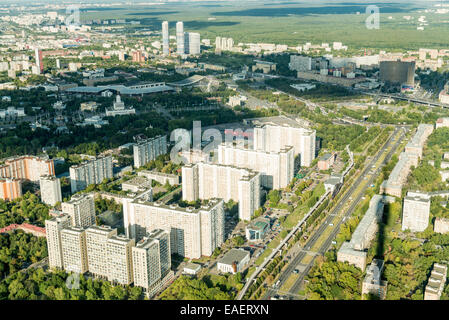 La tour d'Ostankino est une tour de télévision et de radio à Moscou Banque D'Images