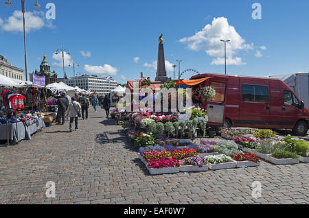 Place du marché d'Helsinki une piscine harbourside marché qui est ouvert toute l'année à Helsinki, Finlande Banque D'Images