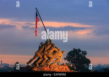 US Marine Corps War Memorial, également connu sous le nom de Mémorial Iwo-Jima à Arlington, Virginia, USA. Banque D'Images