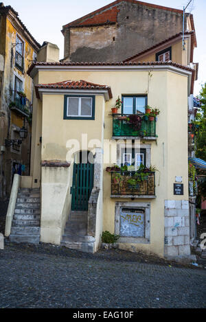 Chambre le Largo do Menino de Deus, Alfama, Lisbonne, Portugal Banque D'Images