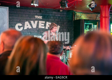 LIVERPOOL, ANGLETERRE - 8 juin 2014 : Le Cavern Club à Liverpool Mathew Street. Le Cavern Club est un club de rock and roll à Liverp Banque D'Images