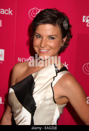 Fichier. 14Th Nov, 2014. MTV's Real World/règles de route Défi star DIEM BROWN est décédé aujourd'hui après une longue bataille contre le cancer. Les gens s'est la nouvelle que le 32 ans était mort après que le cancer trouvés dans l'estomac et du côlon s'était répandue dans son foie et les ganglions lymphatiques. C'était la troisième fois qu'elle luttait contre la maladie après avoir bravement face à elle en 2006 et 2012. Photo - 10 septembre 2013 - New York, New York, États-Unis - Diem Brown assiste à Us Weekly's plus chic new-yorkais a tenu à Harlow. © ZUMAPRESS.com/Alamy Kaszerman Nancy/Live News Banque D'Images