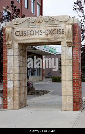 Ancien bâtiment des Douanes et accise arch Swift Current en Saskatchewan Canada Banque D'Images