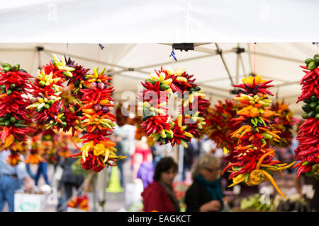 Colorés décoratifs en corde au Pike Place Market marché de plein air situé au coeur de Seattle Banque D'Images