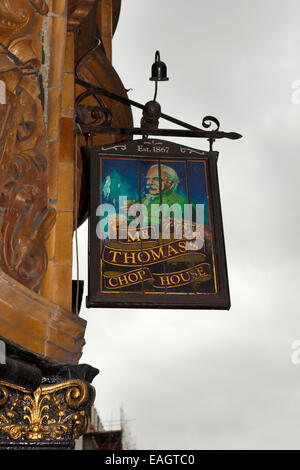 M. Thomas's Chop House enseigne de pub, Cross Street, Manchester, UK Banque D'Images