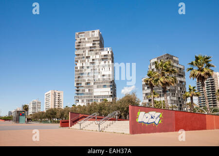 Quartier de Poble Nou, près de la plage de Bogatell, Barcelone, Espagne Banque D'Images