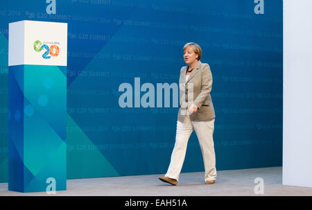 Brisbane, Australie. 15 Nov, 2014. La chancelière allemande, Angela Merkel, s'est félicité à l'occasion du sommet du G20 à Brisbane, Australie, 15 novembre 2014. Brisbane est le centre politique du monde jusqu'au 16 novembre 2014. Le sommet vise à stimuler la croissance et l'emploi dans le monde entier. Chefs d'État discuteront également de la lutte contre le terrorisme est de la milice ainsi que l'épidémie d'Ebola. Photo : KAY NIETFELD/dpa/Alamy Live News Banque D'Images