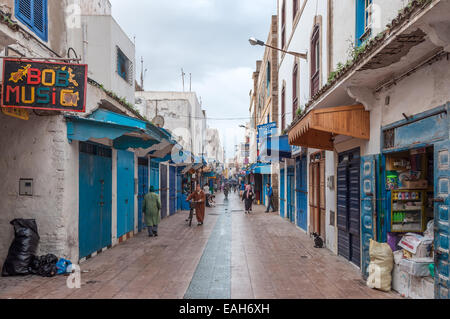 Street dans la médina d'Essaouira, Maroc, Afrique Banque D'Images