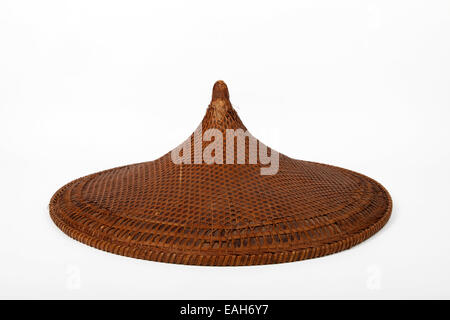 Coolie chinois traditionnel chapeau fait de reed Banque D'Images