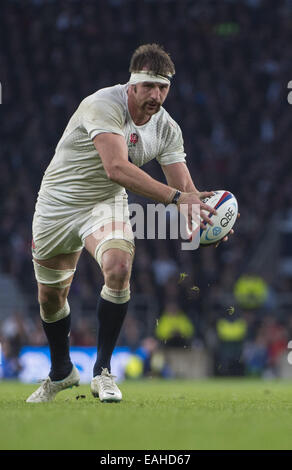 London, Middlesex, Royaume-Uni. 15 Nov, 2014. 15 novembre 2014 Angleterre Flanker TOM WOOD au cours de l'Angleterre -V- Afrique du Sud match à Twickenham : Steve Flynn-ZUMA Press Crédit : Steve Flynn/ZUMA/Alamy Fil Live News Banque D'Images