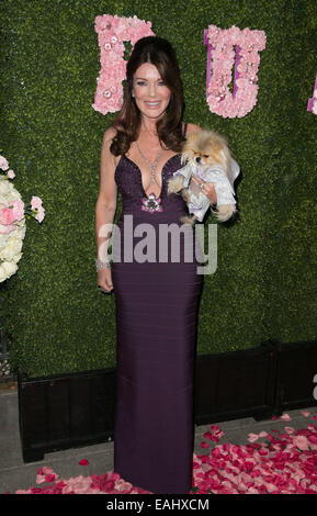 Lisa Vanderpump et Ken Todd assister lancement de leur plus récent effort culinaire de la pompe, un salon, doté d''un menu organisé par le chef Penny Davidi à West Hollywood. Avec : Lisa Vanderpump,Giggy Où : Los Angeles, California, United States Quand : 13 Banque D'Images