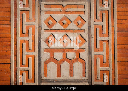 Les motifs et les symboles antiques sur un mur à Gyeongbokgung Palace à Séoul, Corée du Sud. Banque D'Images