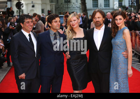 Deux visages de Janvier - UK film premiere tenue au Curzon Mayfair comprend : Hossein Amini,Oscar Issac,Kirsten Dunst,Viggo Mortensen,Daisy Bevan Où : London, Royaume-Uni Quand : 13 mai 2013 Banque D'Images