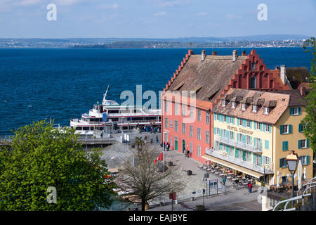 Débarcadère et d Gredhaus, Meersburg, Lac de Constance, Bade-Wurtemberg, Allemagne, Europe Banque D'Images