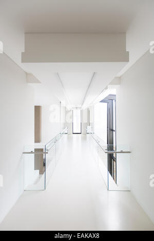 Couloir chambre moderne blanc Banque D'Images
