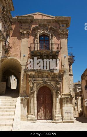 Maison dans la vieille ville, Ragusa Ibla, Raguse, Ragusa, Sicile, Italie Banque D'Images