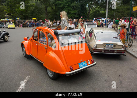 Citroen car show à la Bastille Day Parade à NEW YORK Banque D'Images