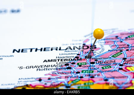 Amsterdam sur une carte de l'Europe Banque D'Images