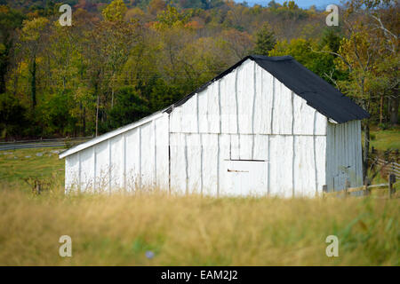 La ferme blanche faite sur la propriété de la ferme de Joseph Poffenberger, champ de bataille National d'Antietam, Sharpsburg, Maryland, USA. Banque D'Images