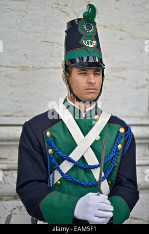 Le Parlement garde nationale en uniforme traditionnel. Aussi connu sous le nom de "Blandengues' Banque D'Images